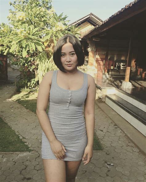 Indonesia Porn Pics & Naked Photos